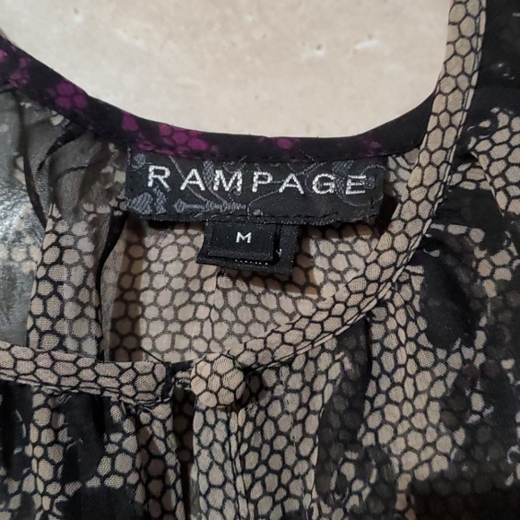 Blouse - Picture 4 of 6